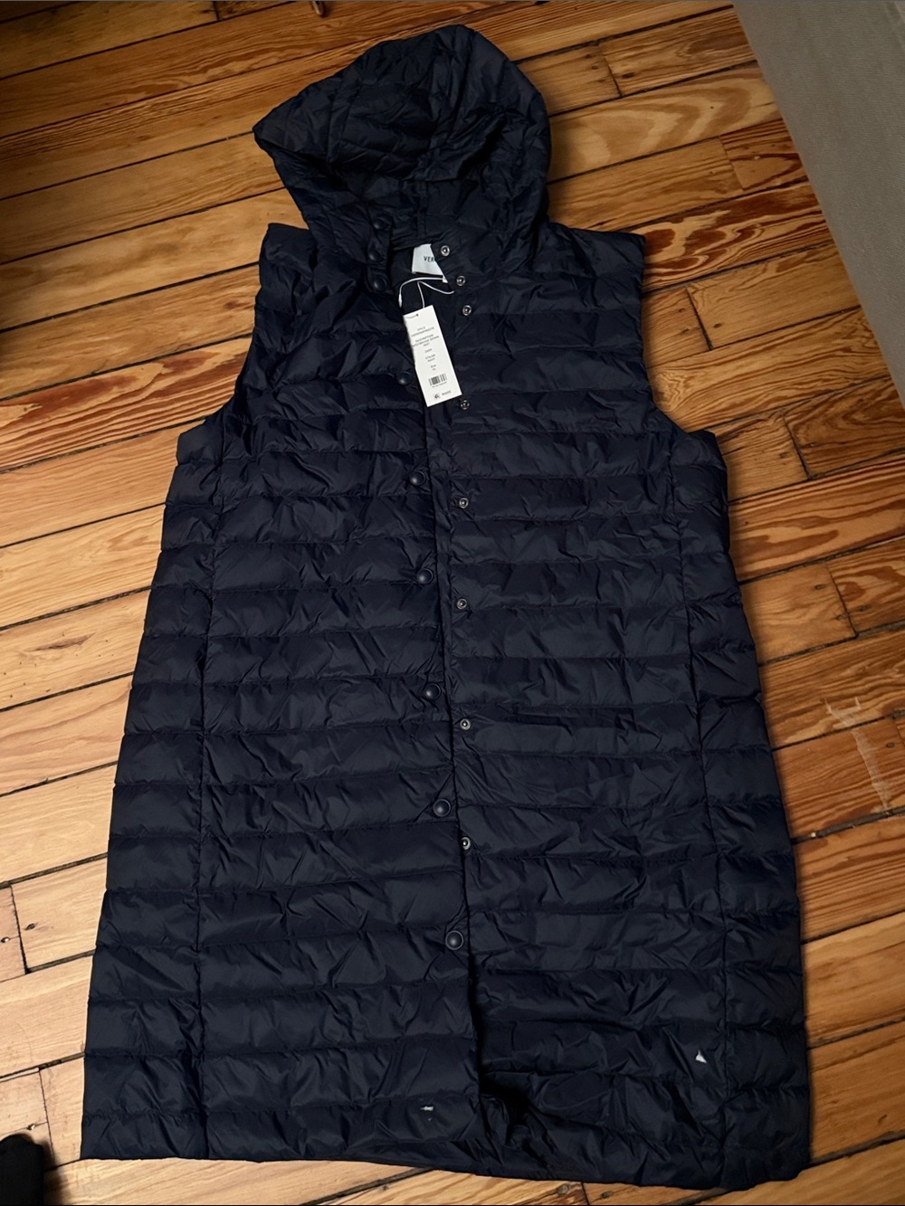 Veronica Beard Westbrook Down Black Quilted Hooded Puffer Vest